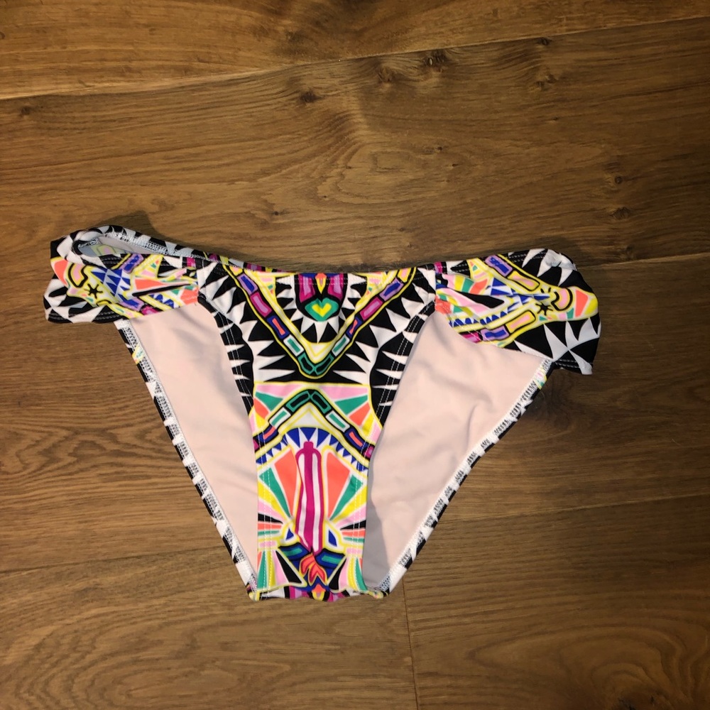 Mara Hoffman Bikini - Picture 4 of 6